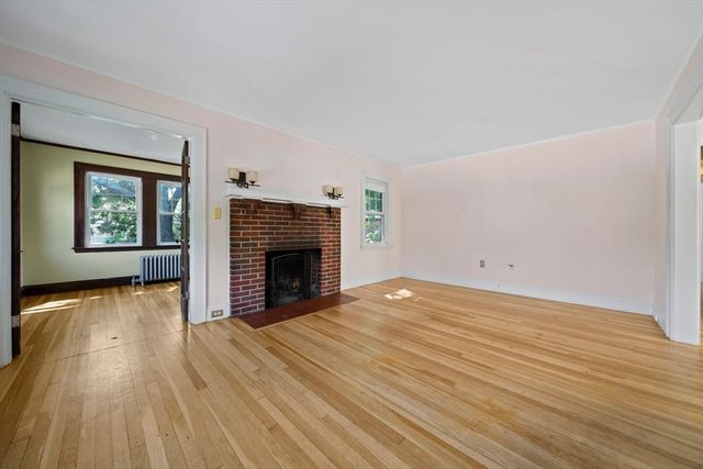 1667-1669 Centre Street, Newton, MA 02461
