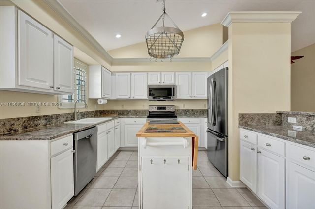 4831 Gateway Gardens Dr, Boynton Beach, FL 33436