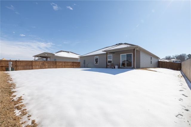 2932 W Obsidian Street, Fayetteville, AR 72704