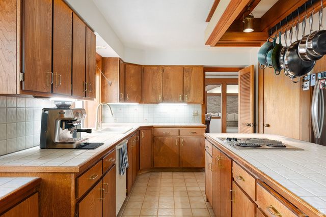 220 E DORCHESTER DR, Salt Lake City, UT 84103