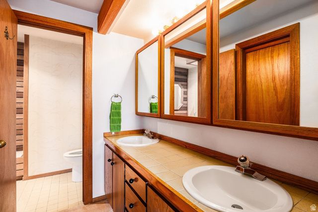 220 E DORCHESTER DR, Salt Lake City, UT 84103