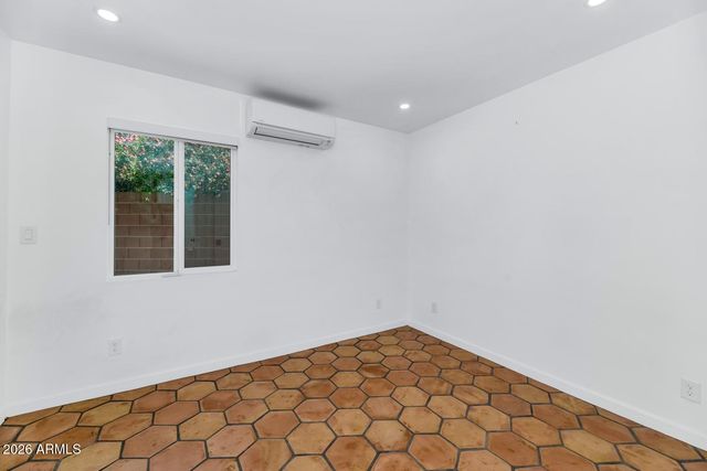 4228 N 44TH Place, Phoenix, AZ 85018