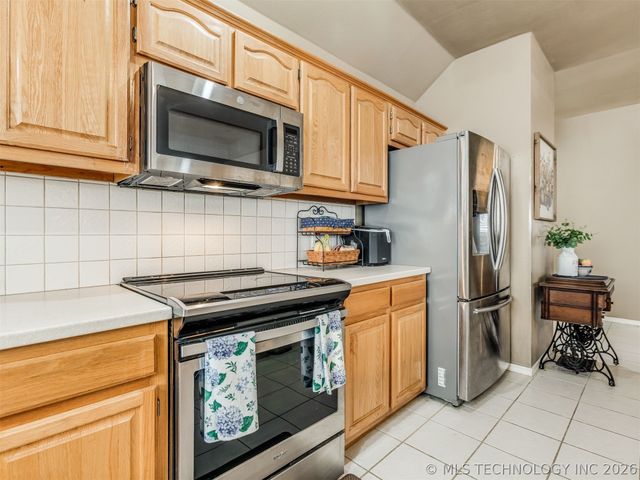 615 N Douglas Street, Jenks, OK 74037