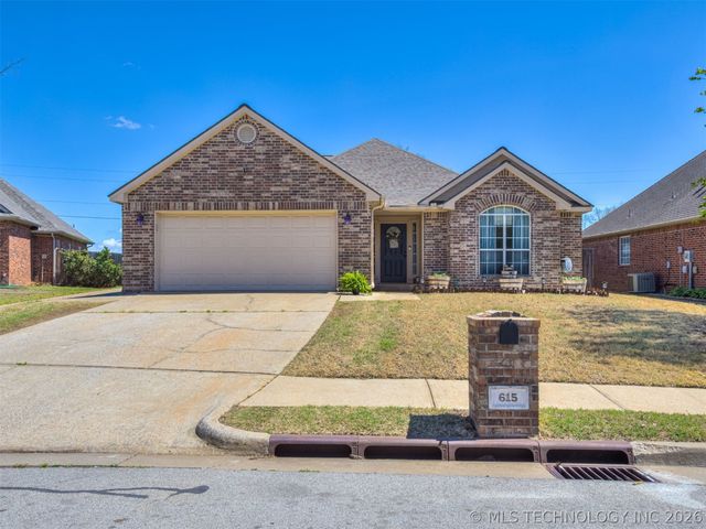 615 N Douglas Street, Jenks, OK 74037