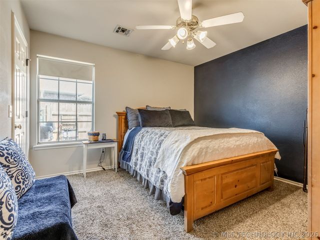 615 N Douglas Street, Jenks, OK 74037