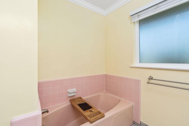 5890 E Dwight Way, Fresno, CA 93727