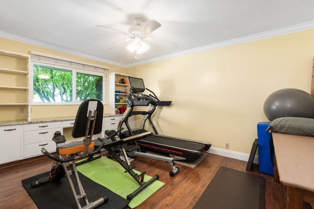 5890 E Dwight Way, Fresno, CA 93727