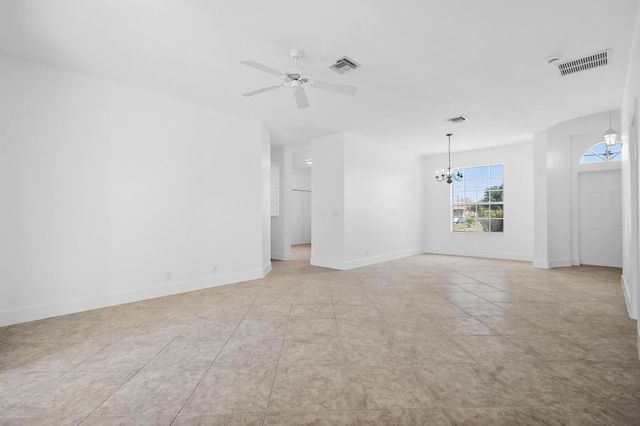 565 SW Feldman Avenue, Port St Lucie, FL 34953