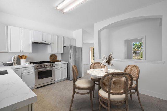 565 SW Feldman Avenue, Port St Lucie, FL 34953