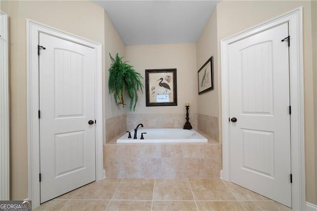 140 Robert Drive, Ellijay, GA 30536