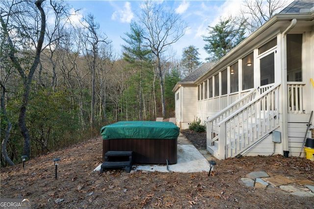 140 Robert Drive, Ellijay, GA 30536