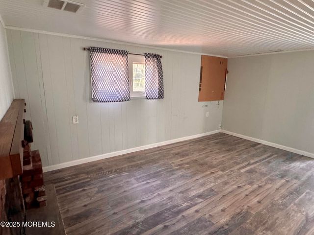 22 Maple Street, Waretown, NJ 08758