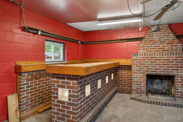 31 Fahey Place, Belleville, IL 62220