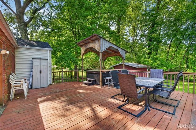 31 Fahey Place, Belleville, IL 62220