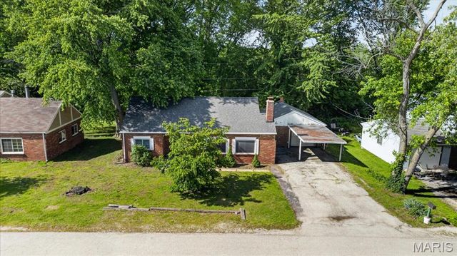 31 Fahey Place, Belleville, IL 62220