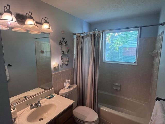 900 Ingersol Drive, Kettering, OH 45429
