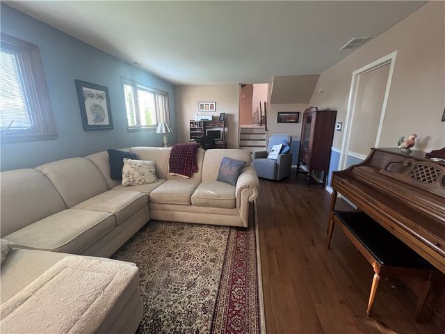 900 Ingersol Drive, Kettering, OH 45429