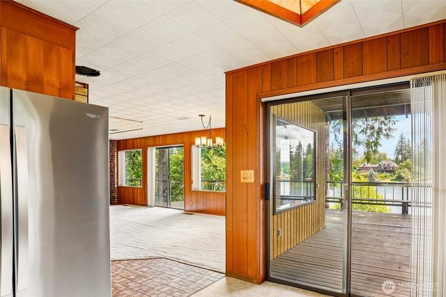 21417 Snag Island Drive E, Lake Tapps, WA 98391
