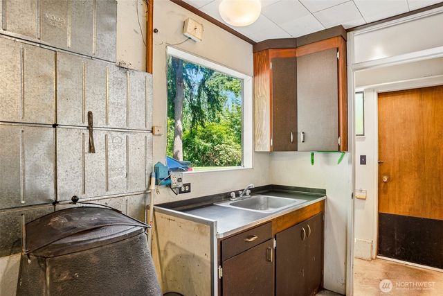 21417 Snag Island Drive E, Lake Tapps, WA 98391