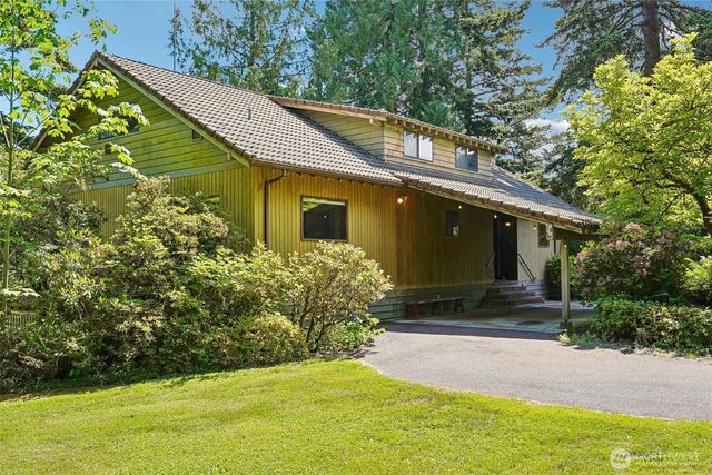 21417 Snag Island Drive E, Lake Tapps, WA 98391