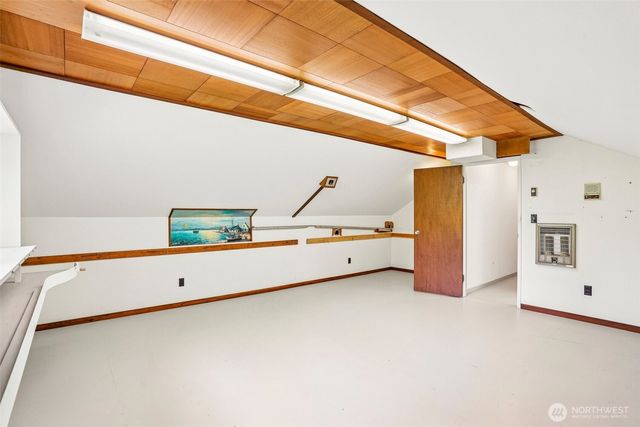 21417 Snag Island Drive E, Lake Tapps, WA 98391