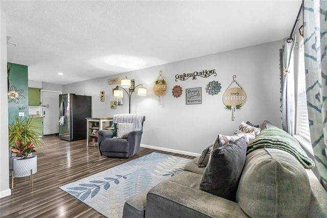 1019 N JAN MAR Street, Olathe, KS 66061