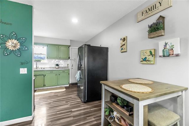 1019 N JAN MAR Street, Olathe, KS 66061