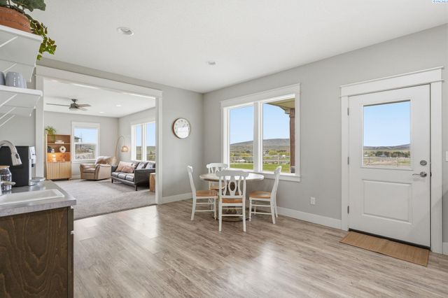 59426 E. 95th Prse, Benton City, WA 99320