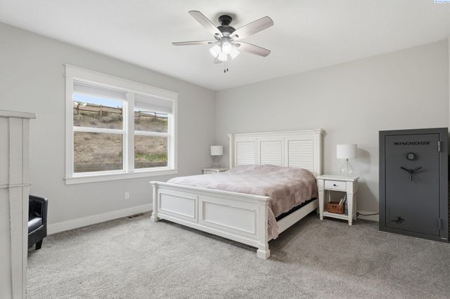 59426 E. 95th Prse, Benton City, WA 99320