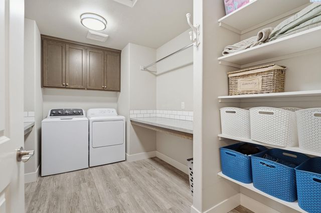 59426 E. 95th Prse, Benton City, WA 99320