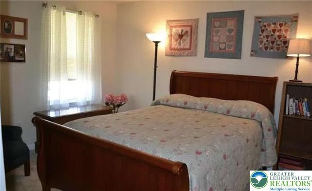 6072 Valley Forge Drive, Coopersburg Boro, PA 18036