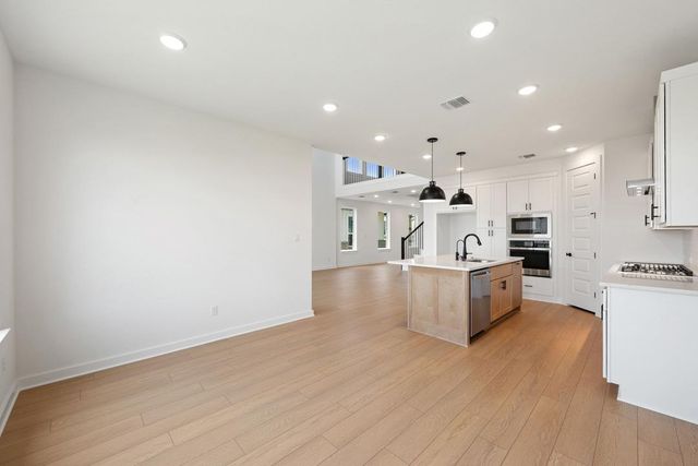 169 Grayson Elm Pass, Dripping Springs, TX 78620
