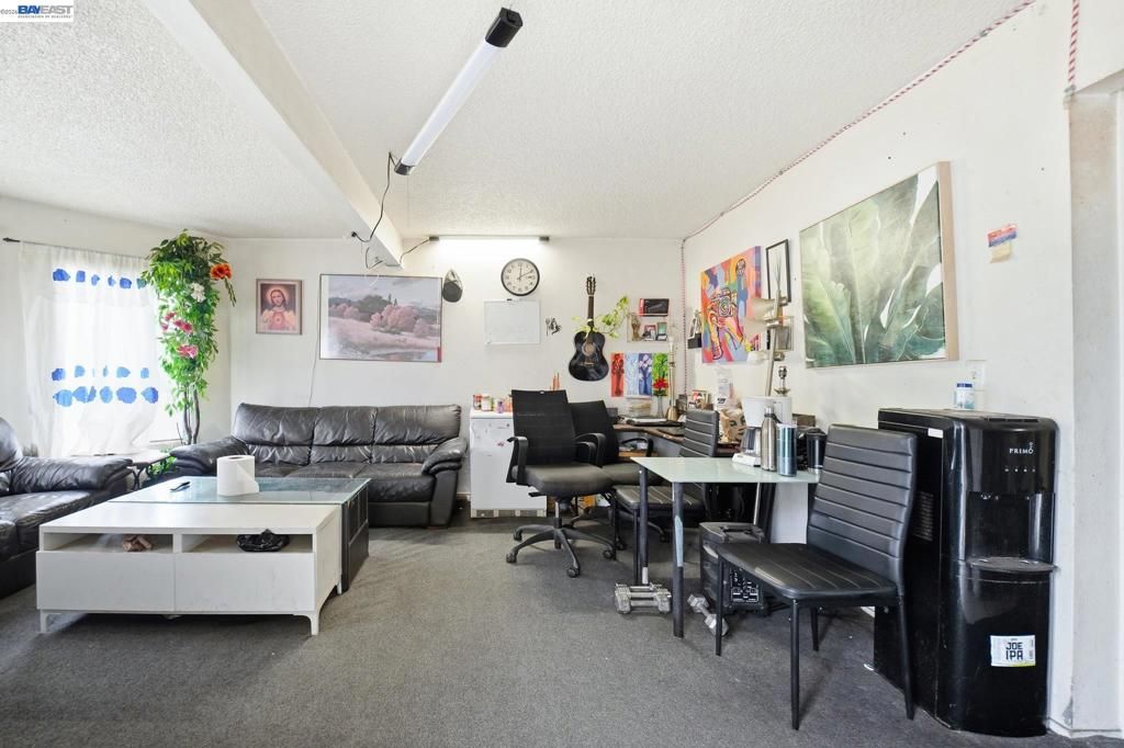 Image 13 of property listing at 2223 E 23Rd St, Oakland, CA 94606