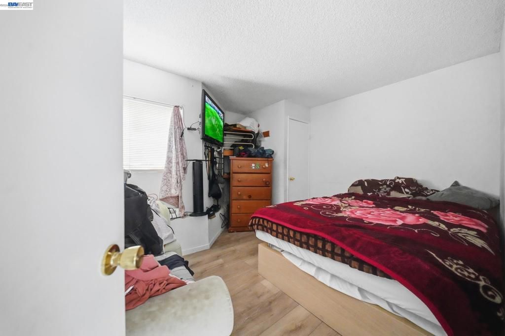 Image 22 of property listing at 2223 E 23Rd St, Oakland, CA 94606