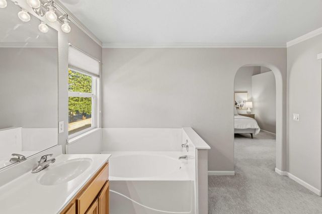 1856 Grouse Run Cir, Roseville, CA 95747