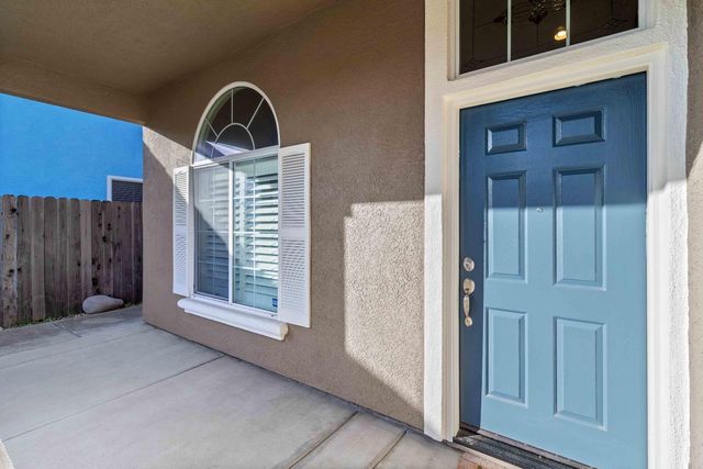 1856 Grouse Run Cir, Roseville, CA 95747