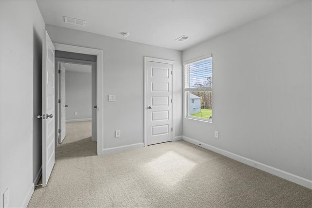 662 Cozy Bluff Road, Spartanburg, SC 29301