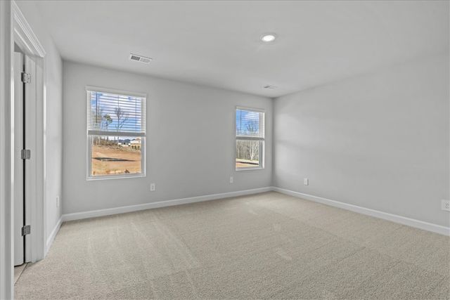 662 Cozy Bluff Road, Spartanburg, SC 29301