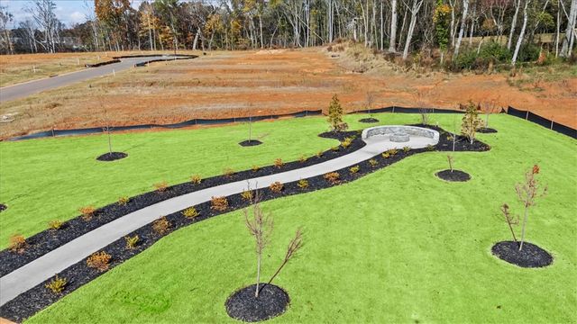 662 Cozy Bluff Road, Spartanburg, SC 29301