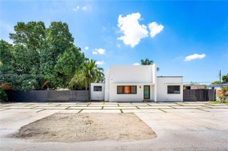 3040 NW 93rd St, Miami, FL 33147