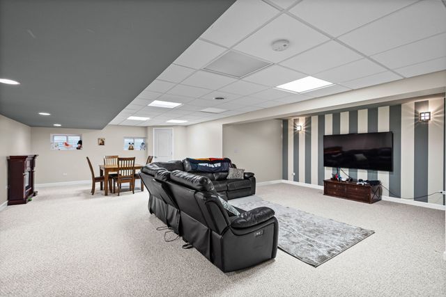 12002 ASHBROOK Lane, Mokena, IL 60448