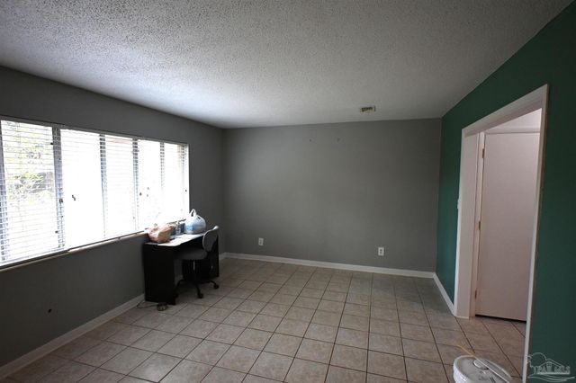 441 Shiloh Dr, Pensacola, FL 32503