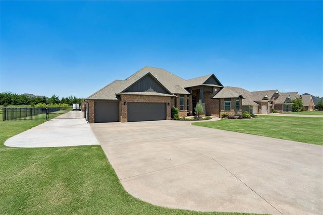 20915 Highlander Ridge Drive, Edmond, OK 73012