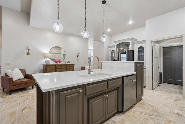 20915 Highlander Ridge Drive, Edmond, OK 73012