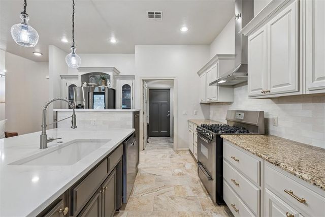20915 Highlander Ridge Drive, Edmond, OK 73012