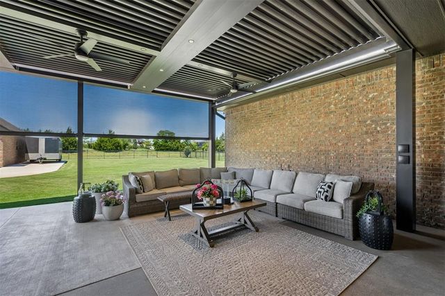 20915 Highlander Ridge Drive, Edmond, OK 73012