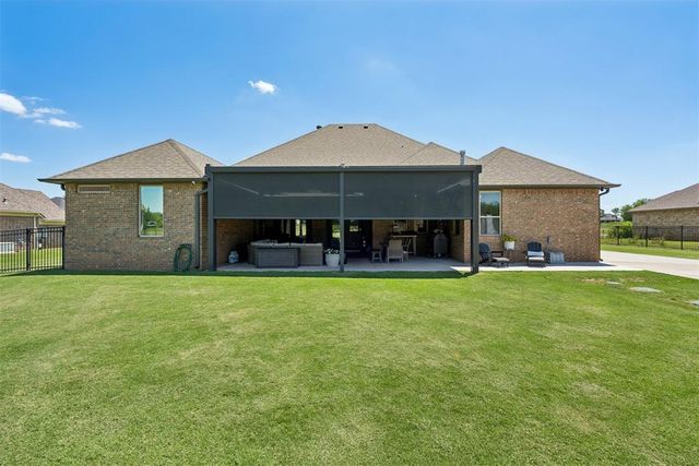 20915 Highlander Ridge Drive, Edmond, OK 73012