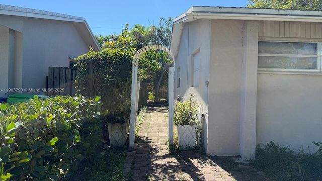 11460 NW 37th St 11460, Sunrise, FL 33323