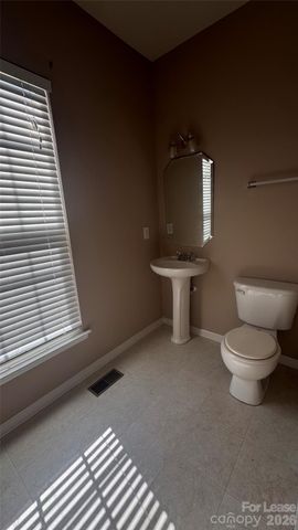 5512 Werburgh Street, Charlotte, NC 28209
