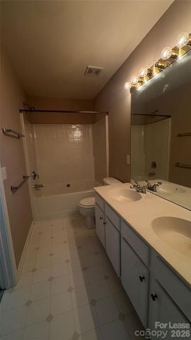 5512 Werburgh Street, Charlotte, NC 28209